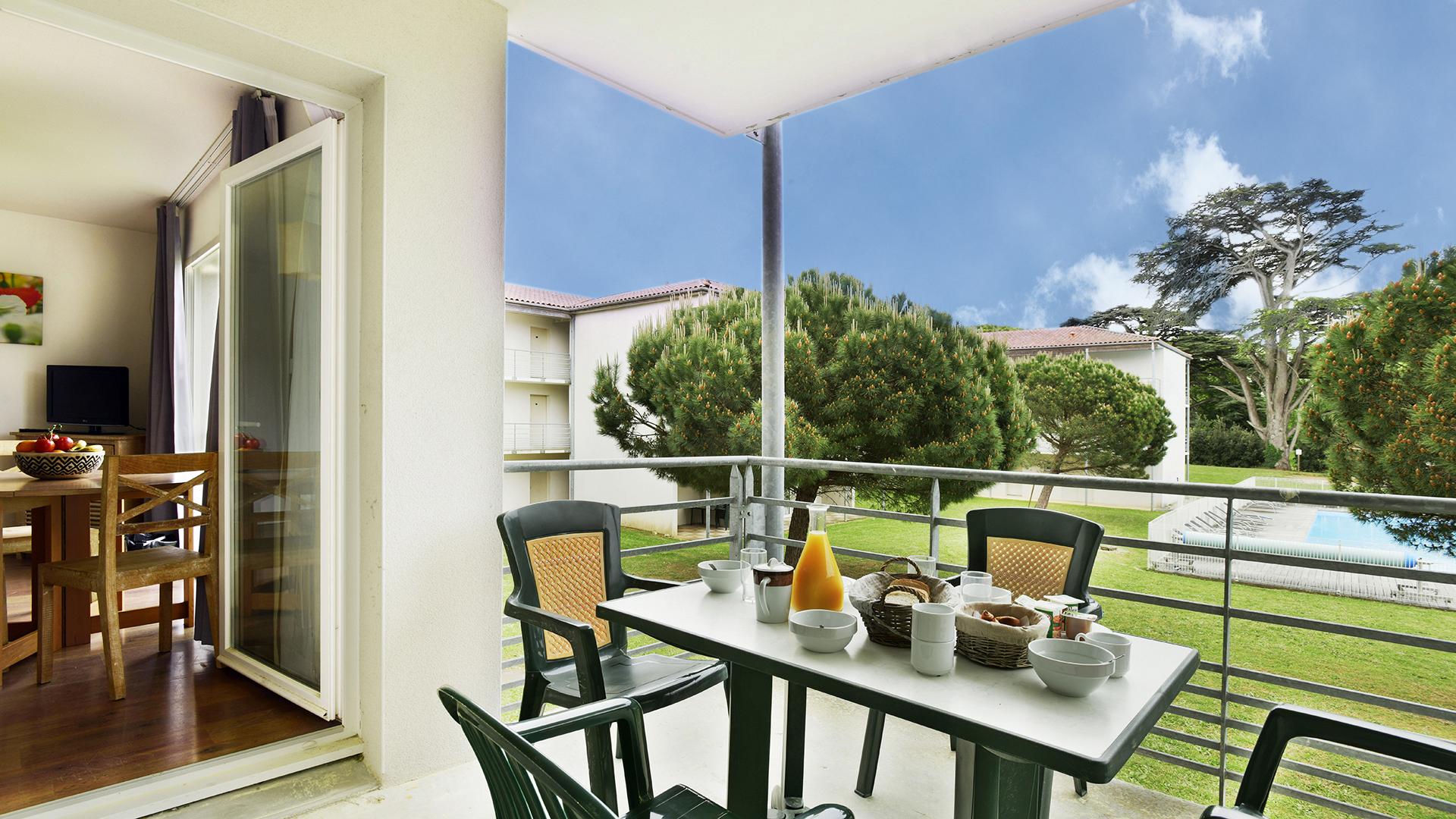 Vacanceole - Le Domaine Du Chateau - La Rochelle / Ile De Re Lagord Exterior photo